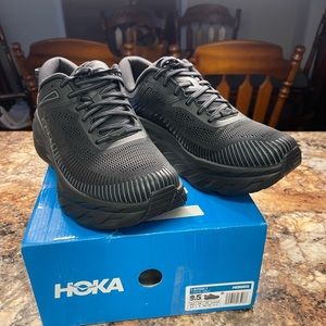 HOKA built the Bondi 7 mens 9.5 New